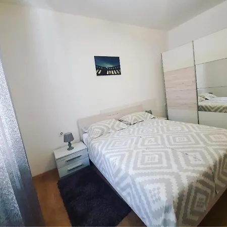 Nena Near The Center With Free Parking Apartmán *